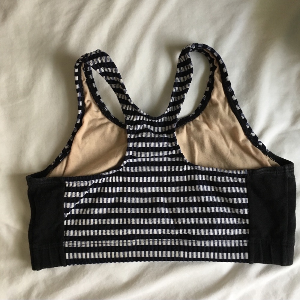 Reebok sports bra - Picture 2 of 5